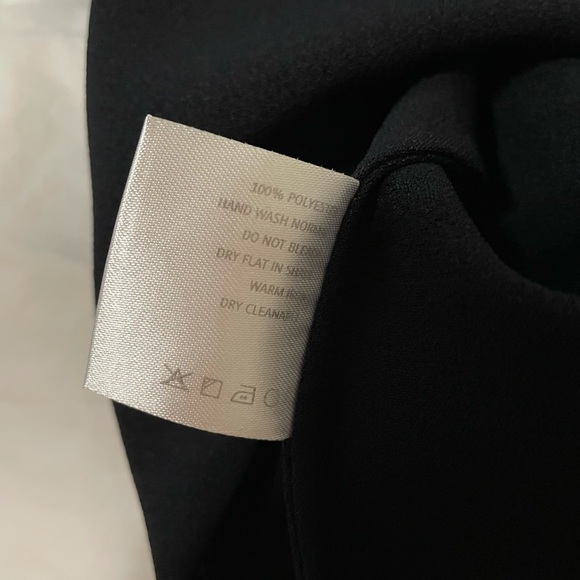 EUC Kaarem Wind Chime Raised Collar Top - Picture 5 of 5